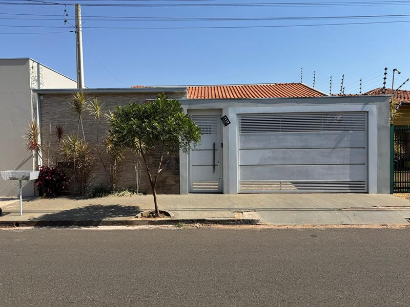 Av. do Estádio, 1123