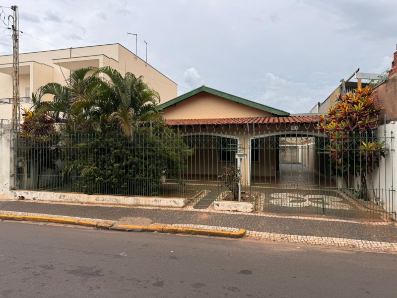 Av Ivanoé de Cunto, 286