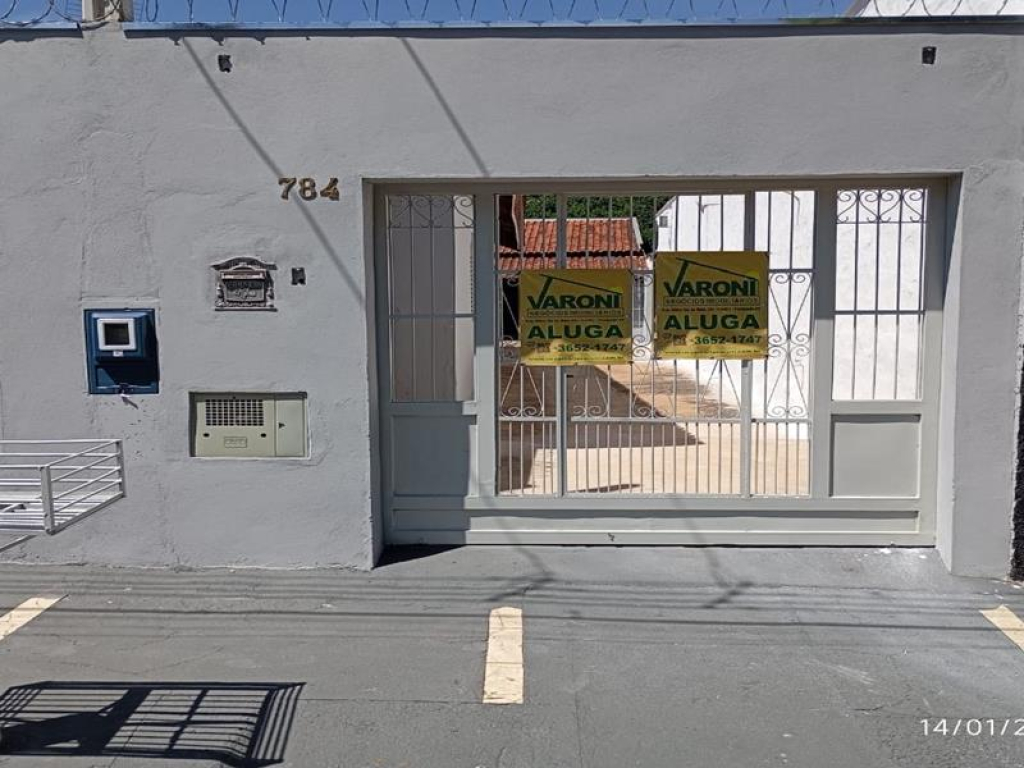 Rua Tiradentes, 784 - fundos 