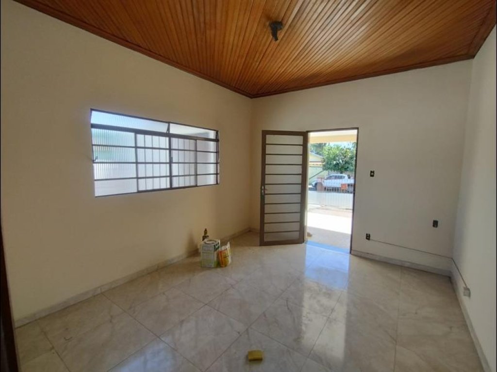Rua Bolívar Poeta Siqueira, 203