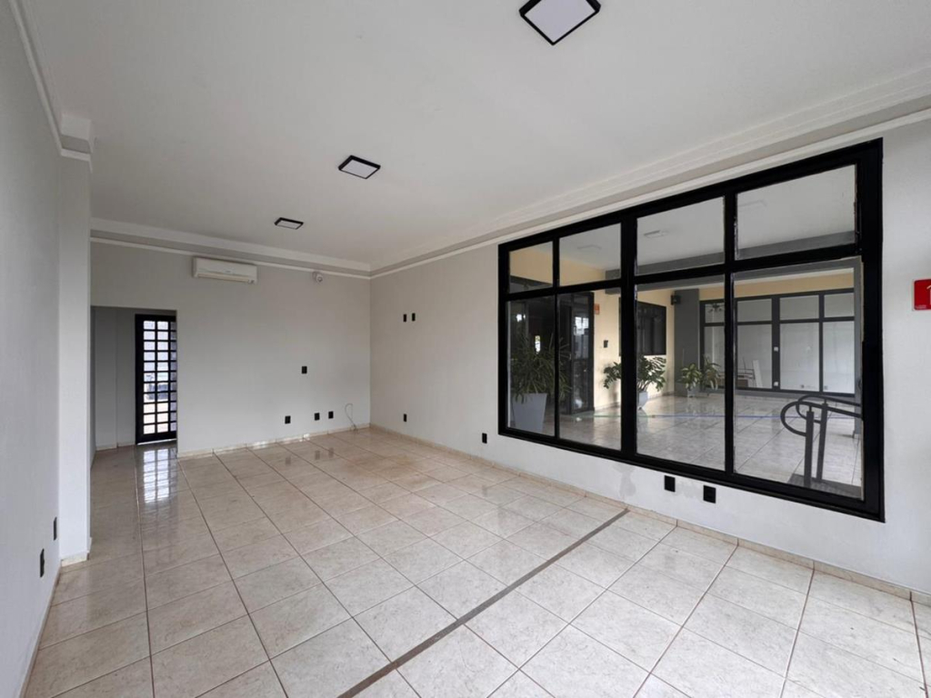 Av. Dr. Antônio Define, 651 - Sala 03 - Terreo - Ed. Plaza 