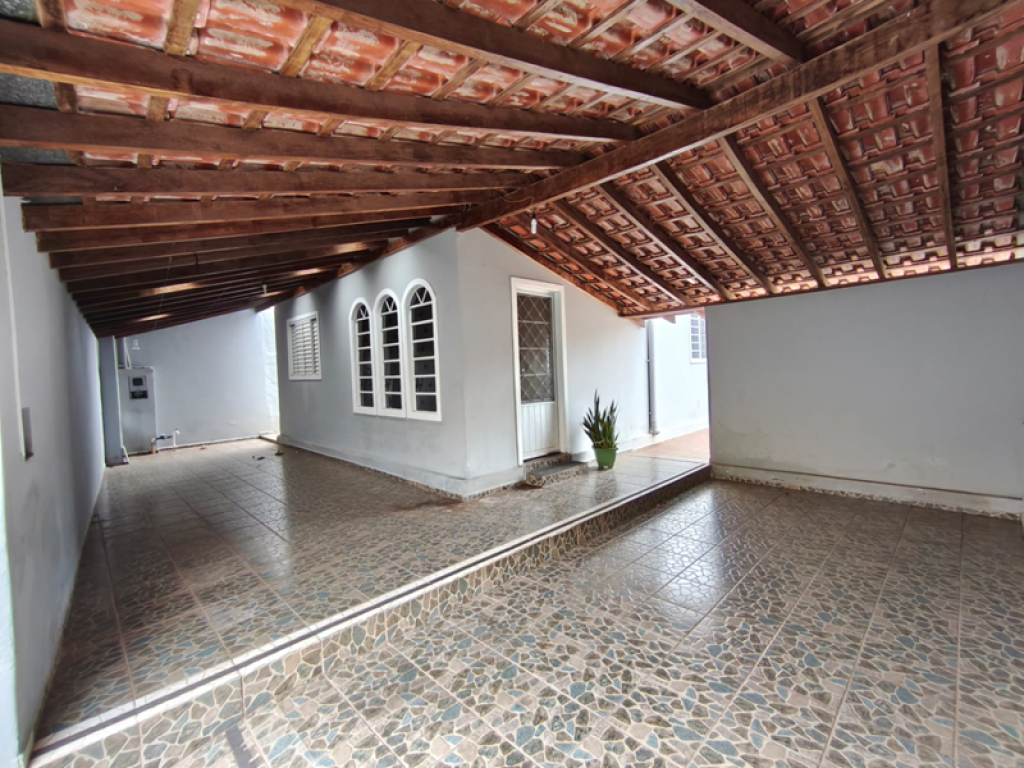 Rua Menino Ariovaldo, 35