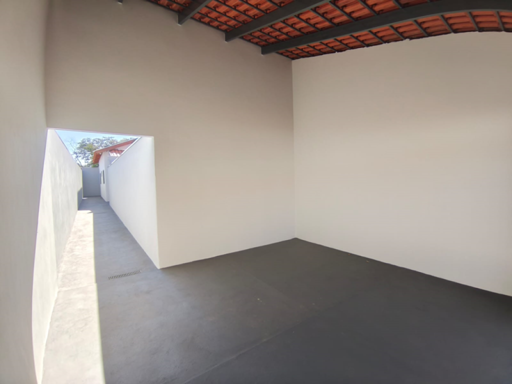 Rua Gabriela Nunes Garcia Azadinho, 64