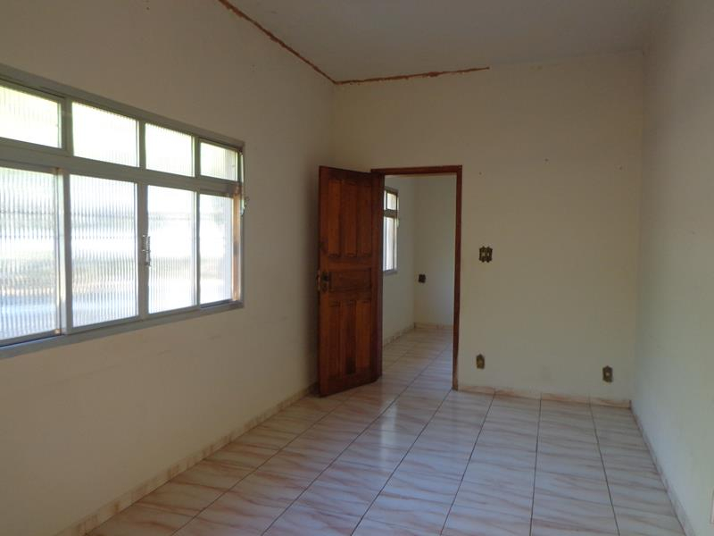 Av. Marginal  Maria Chica, 1241