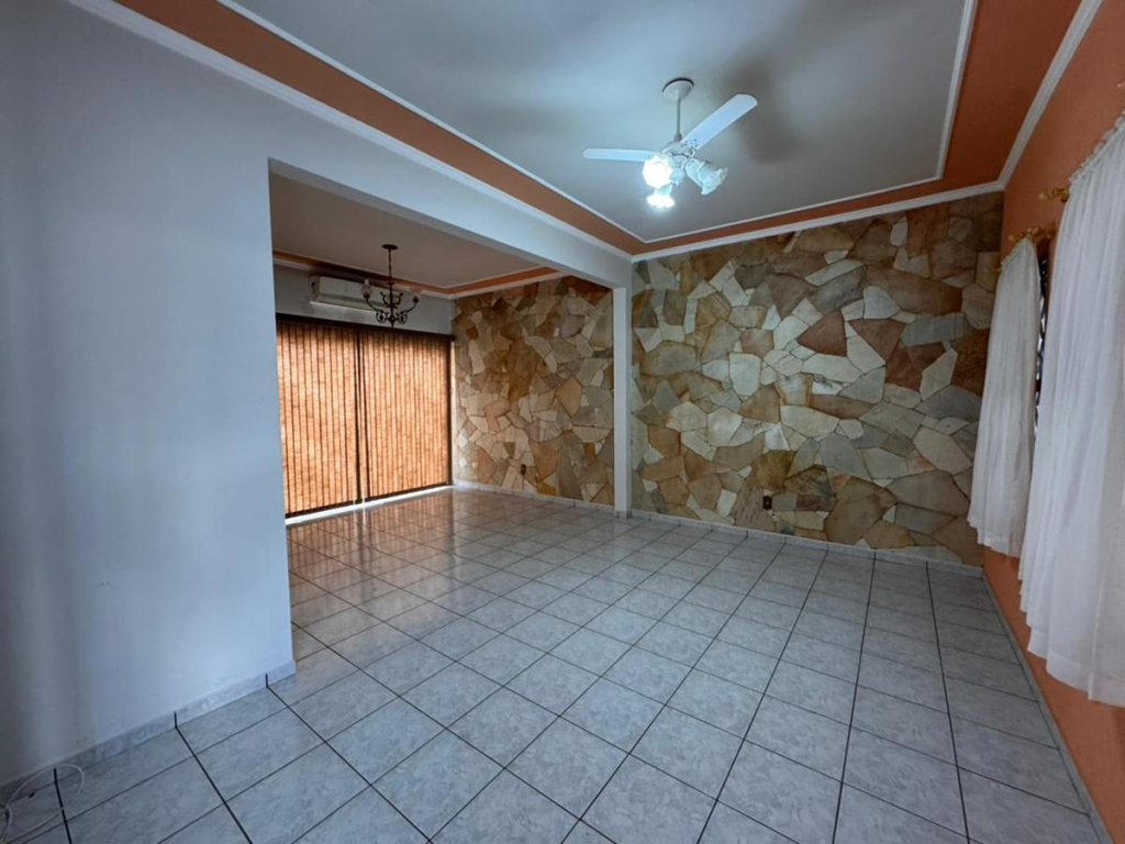 Rua Treze de Maio, 1293