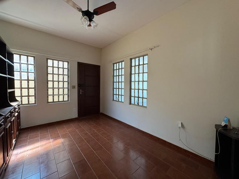 Av. do Estádio, 1123