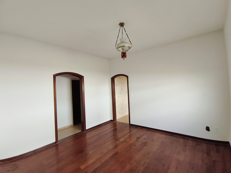 Av. Antônio Define, 770