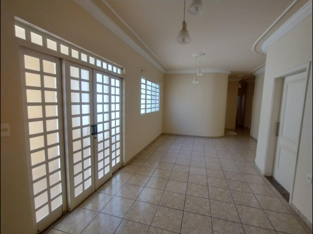 Av. Manoel Bento da Cruz, 1162