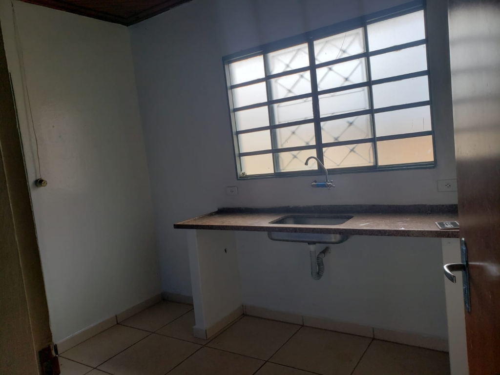 Rua Irmãos C. de Oliveira, 908