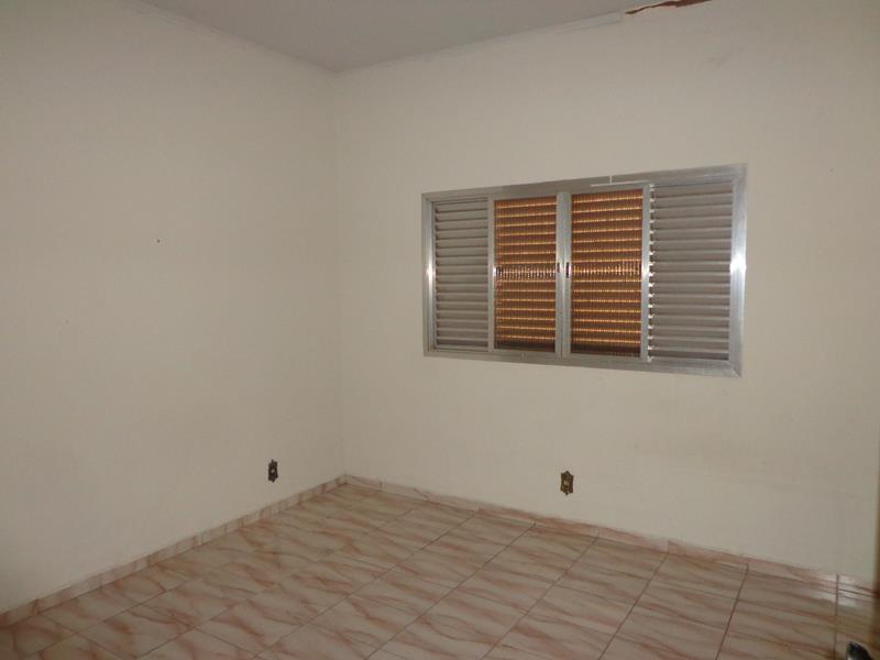 Av. Marginal  Maria Chica, 1241