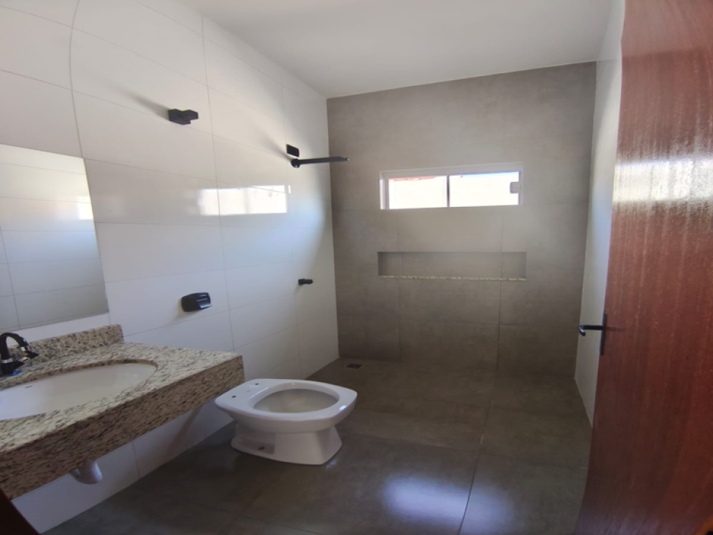 Rua Gabriela Nunes Garcia Azadinho, 64