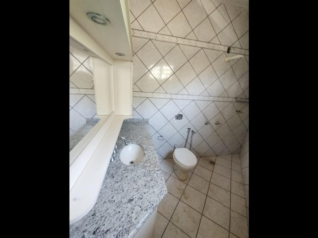 Av. Guilherme Lang, 30 