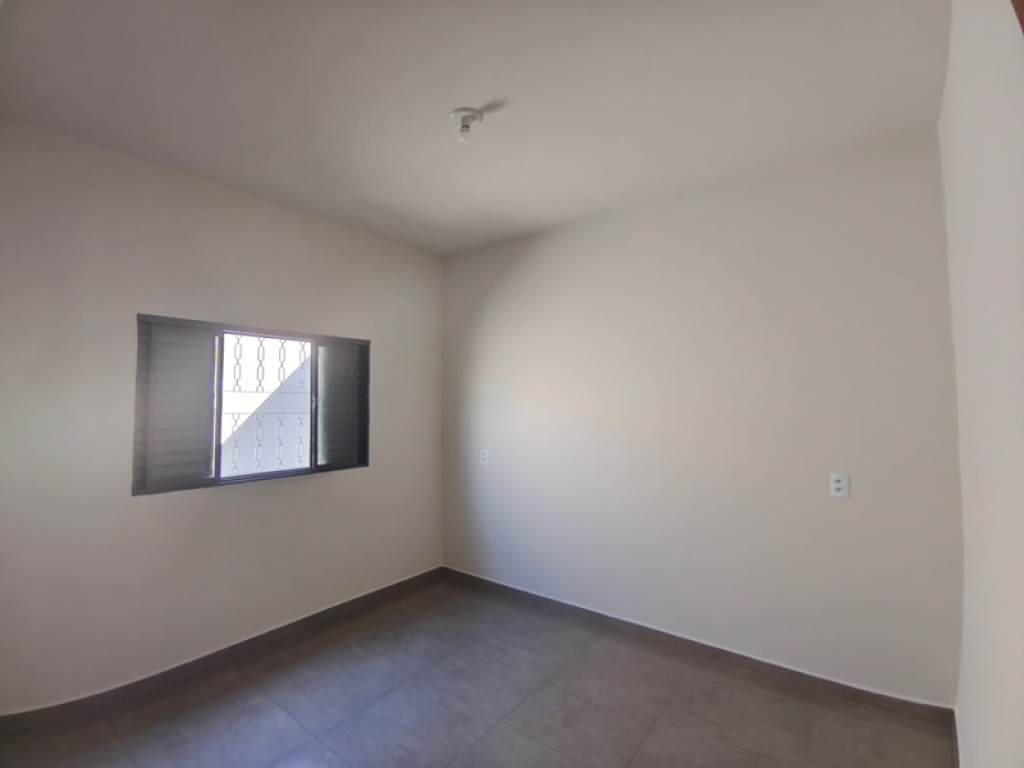 Rua Gabriela Nunes Garcia Azadinho, 64