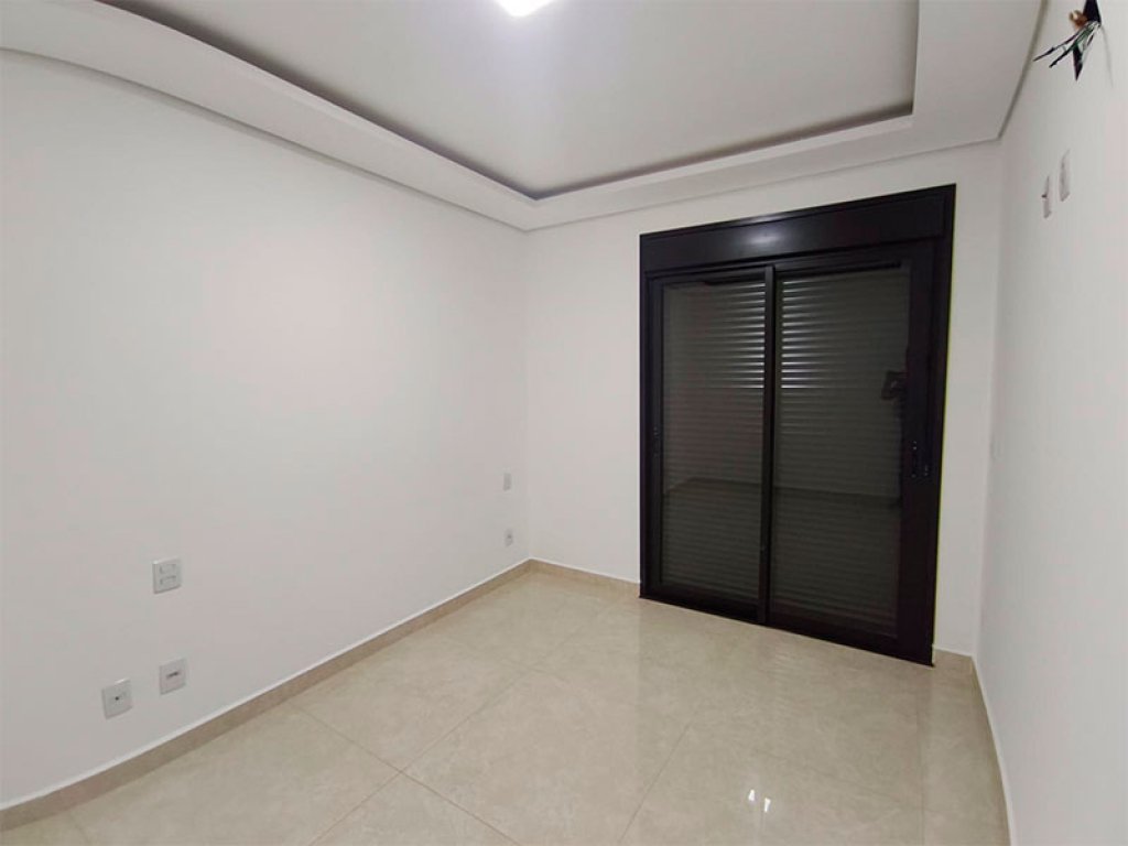 Av. Antônio Veronese, 345 - Apto 64, Res. Vila Nova