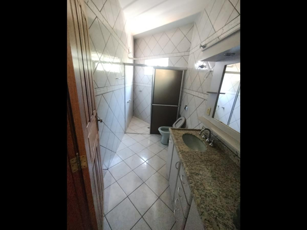 Av. Guilherme Lang, 30 