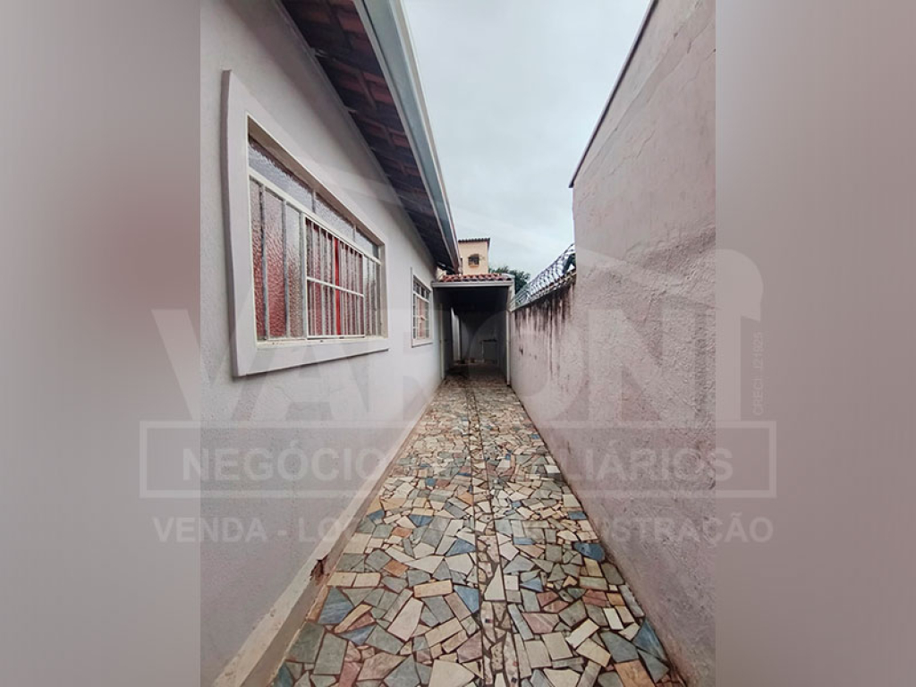 Av. Goiás, 597