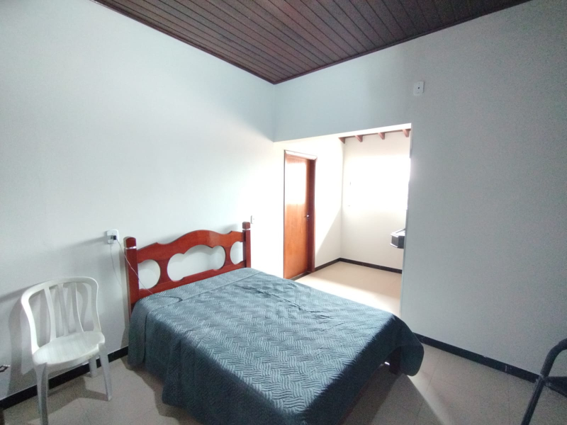 Rua Manoel Correa,  615