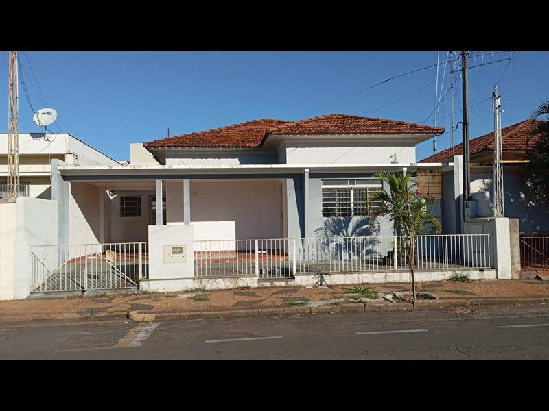 Av. Cunha Cintra, 1140