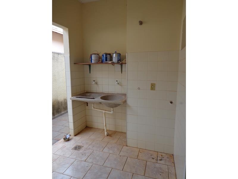 Rua Belmiro Lopes, 75                           Rua Belmiro Lopes, 75