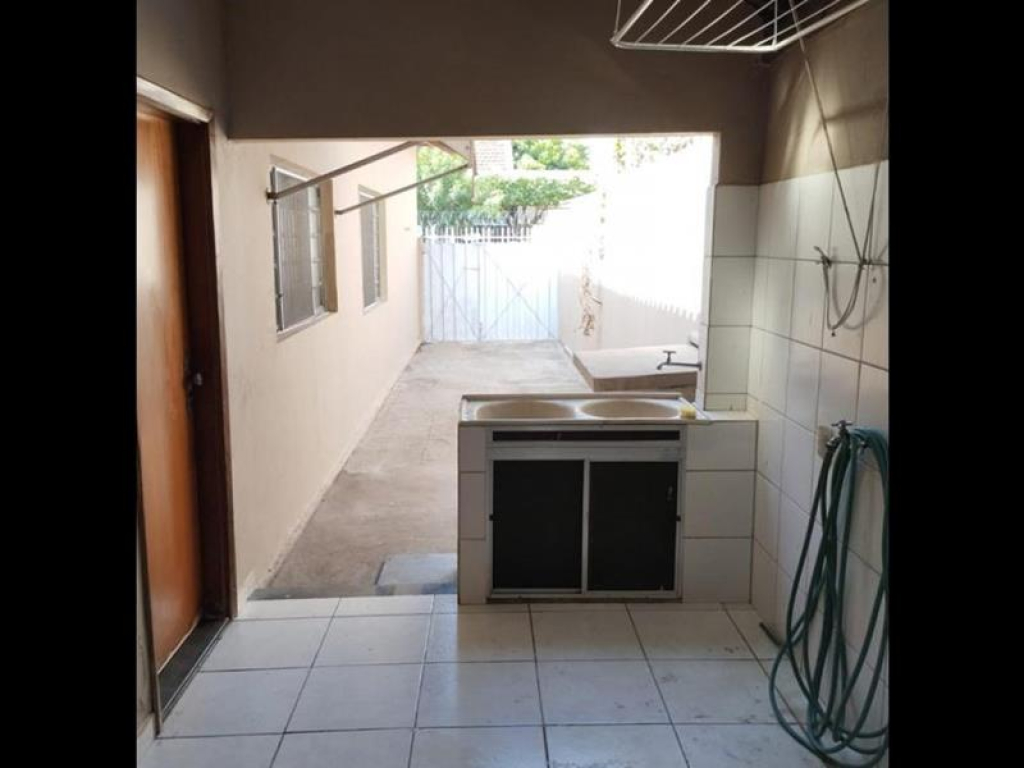Rua Irmãos Chrisostomo de Oliveira, 35
