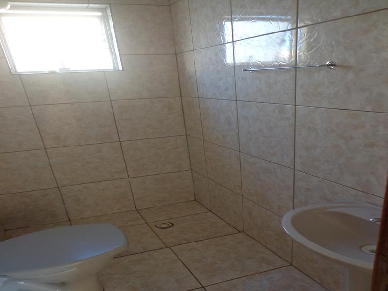 Rua Francisco Costa Serrador, 144