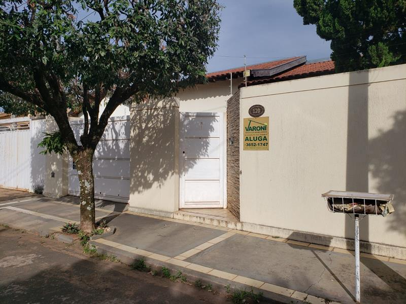 Rua Izidoro Gomes Martines, 120.