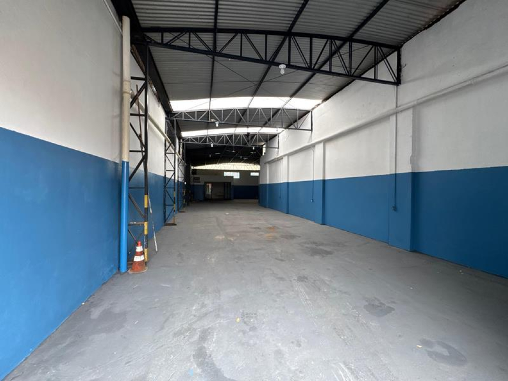  Av. Melhen Rahal, 72 Fundos