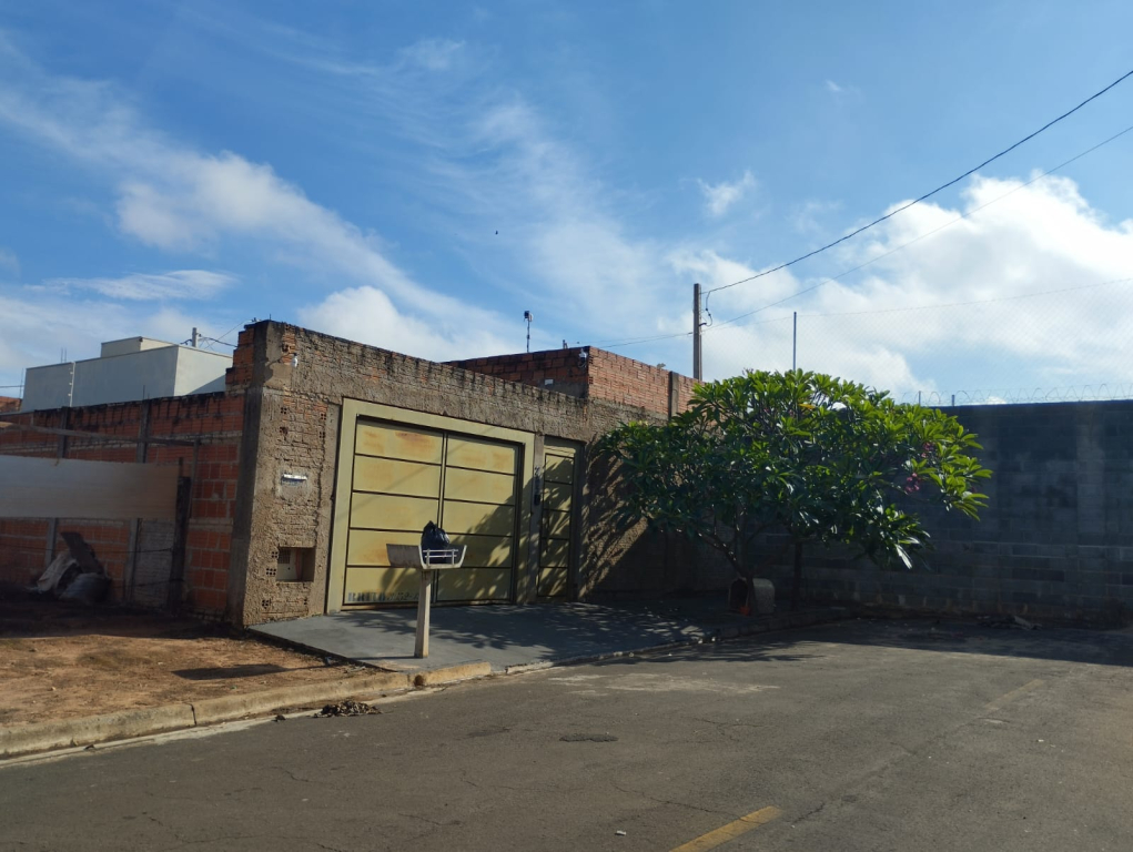 Rua Luiz Mazaia.