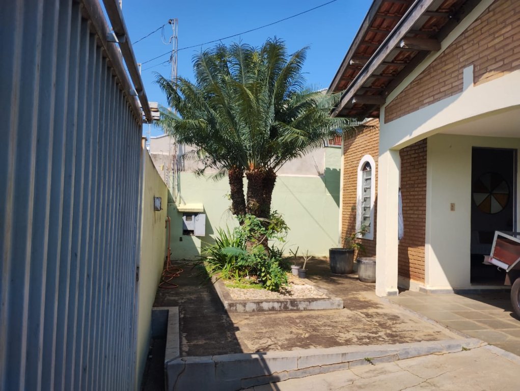 Av. Leblon, 381