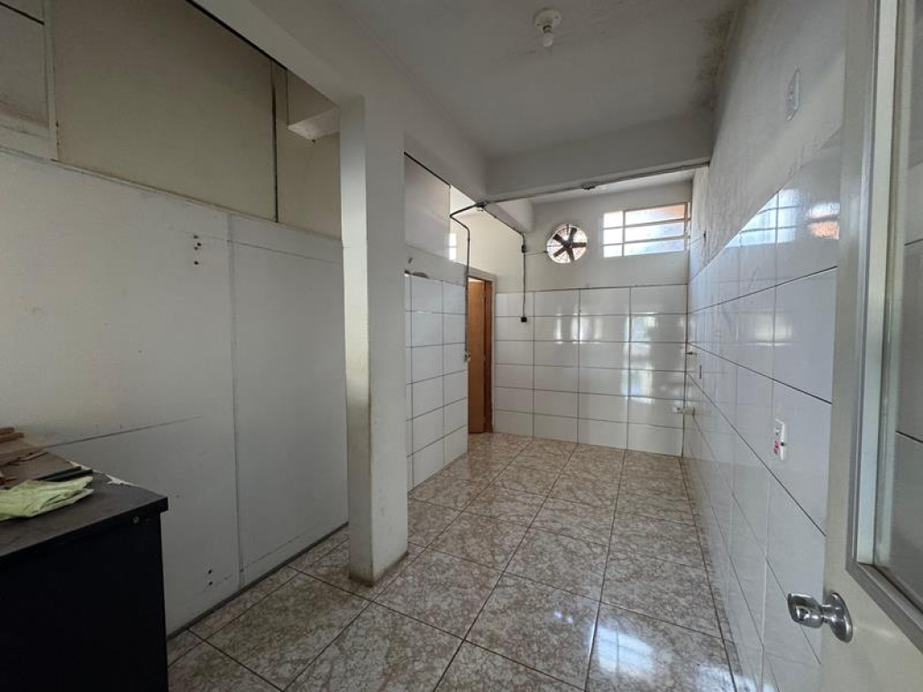Rua Duarte Ferreira Canha, 701
