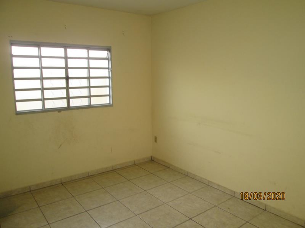 Rua Irmãos Chrisostomo de Oliveira, 128