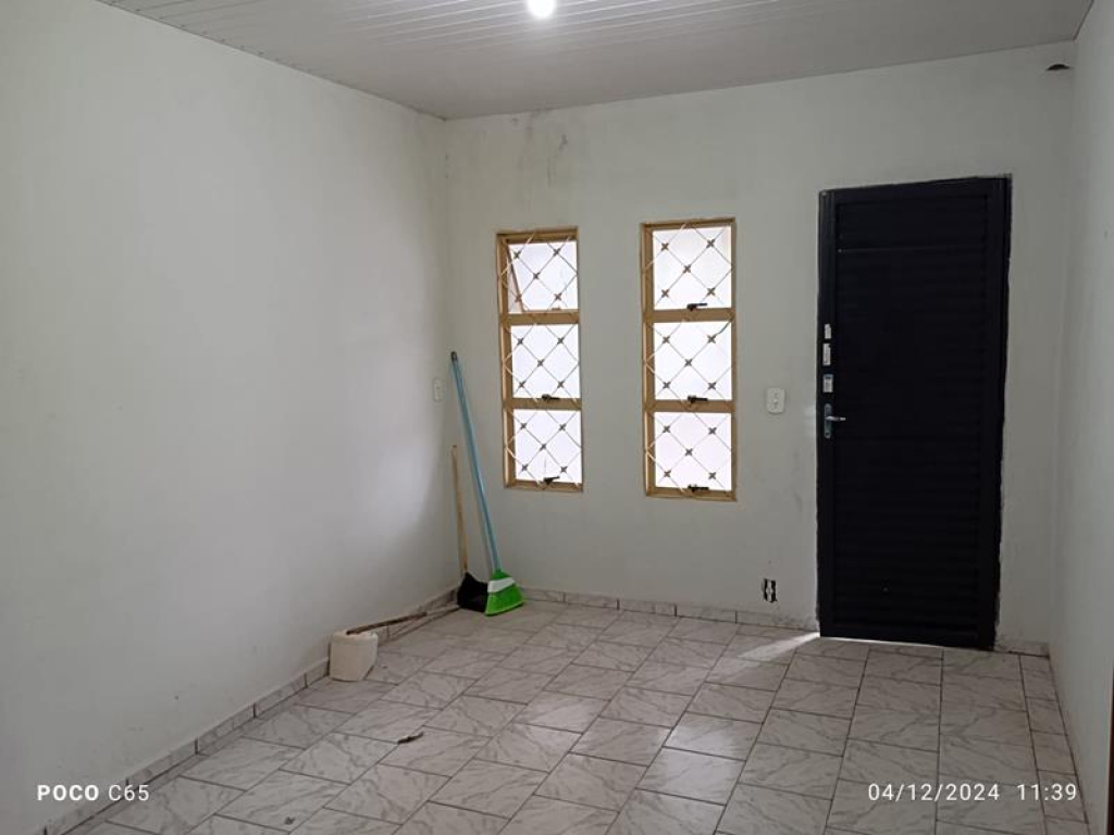 Rua Luiz Eduardo Nadai Alberton, 1760
