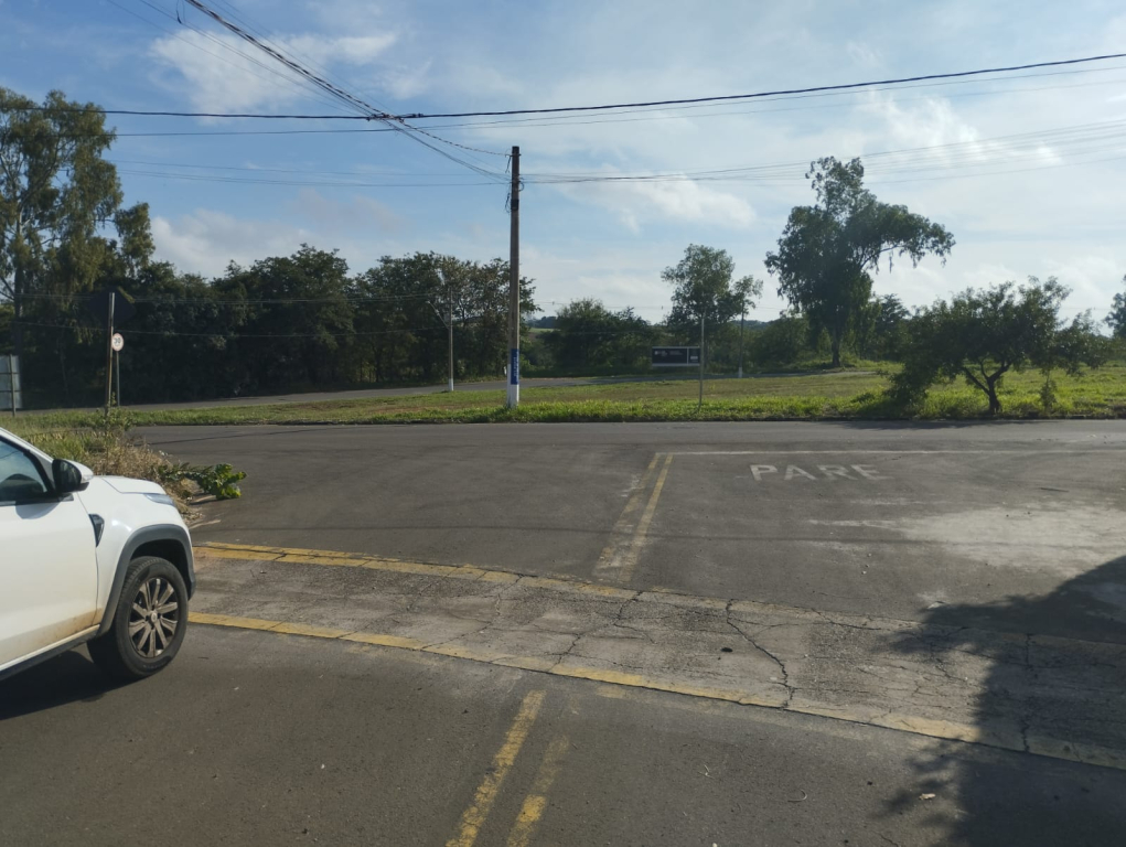 Rua Jazon Nicolau de Almeida.