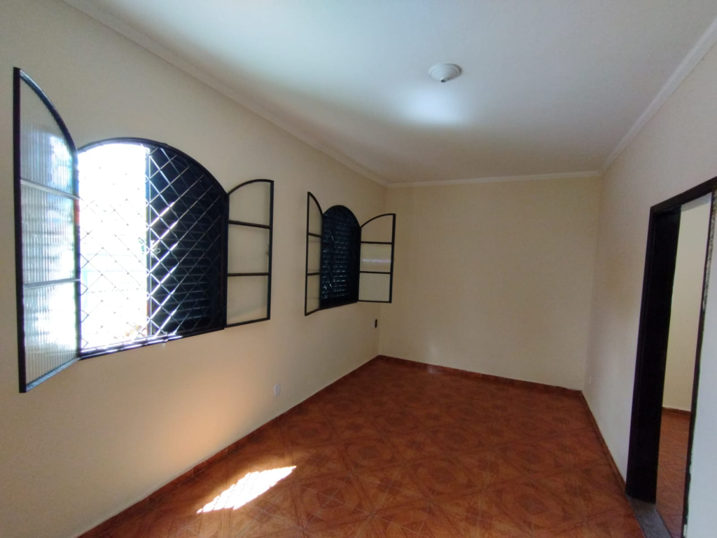 Av Eugenia Montrazi, 109