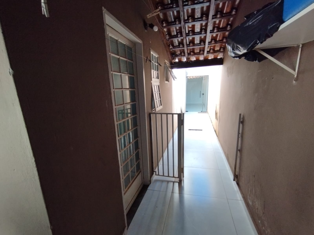 Rua Antonio Parro, 49 