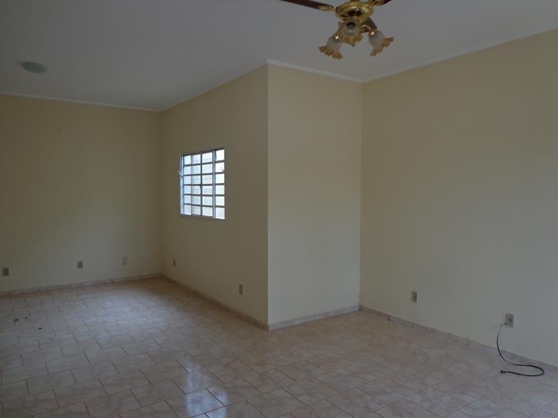 Rua Belmiro Lopes, 75                           Rua Belmiro Lopes, 75