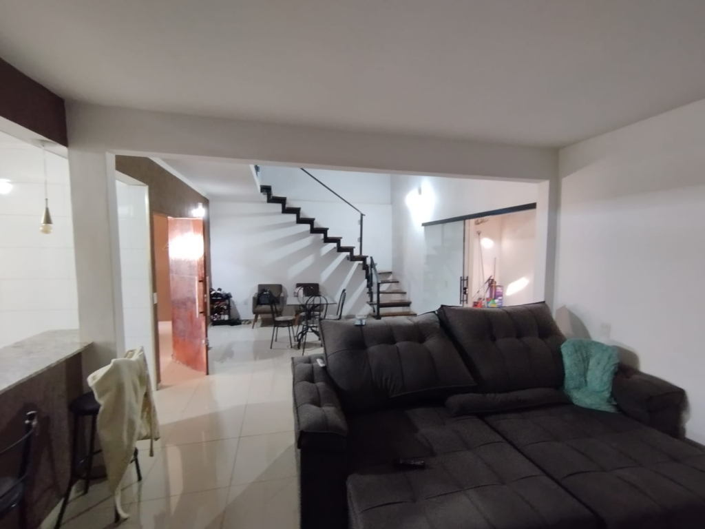 Rua Antonio Parro, 49 