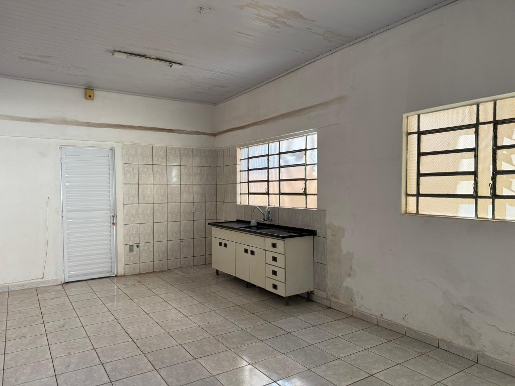 Rua Irmãos Chrisóstomo de Oliveira, 42