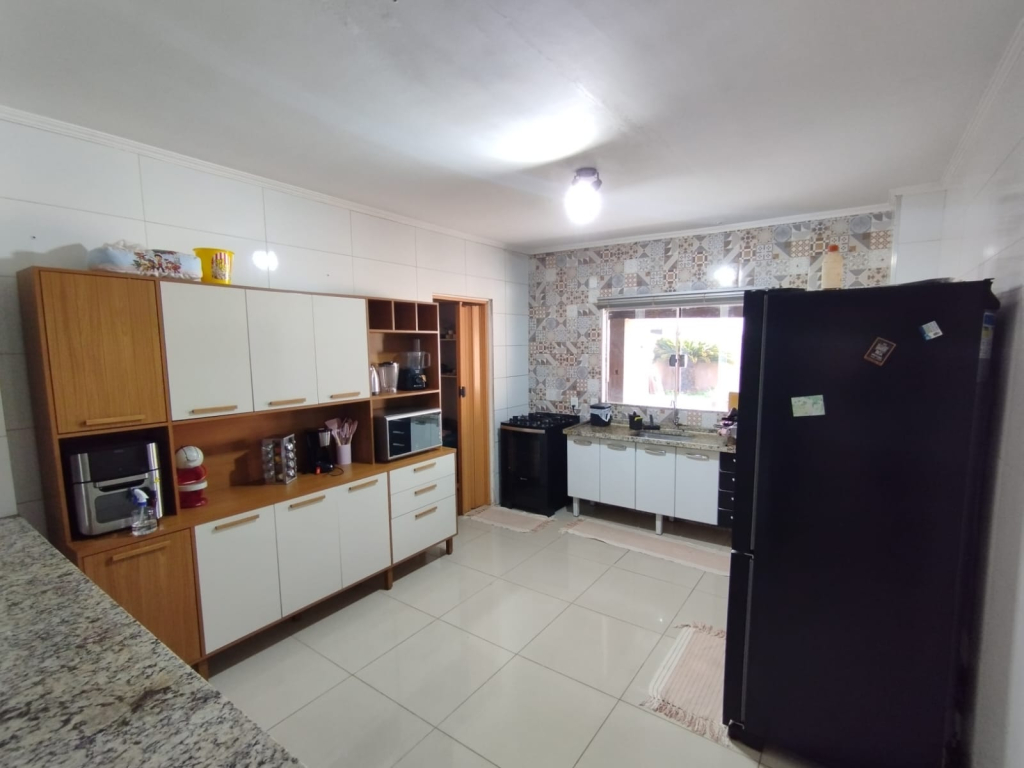 Rua Antonio Parro, 49 