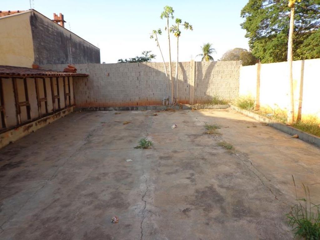 Rua Dr. Ramalho Franco, 989