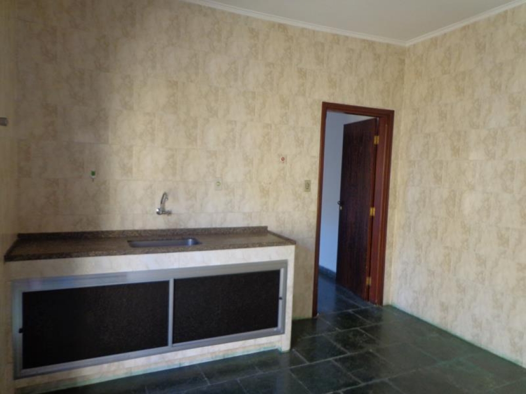 Rua Treze de Maio, 838