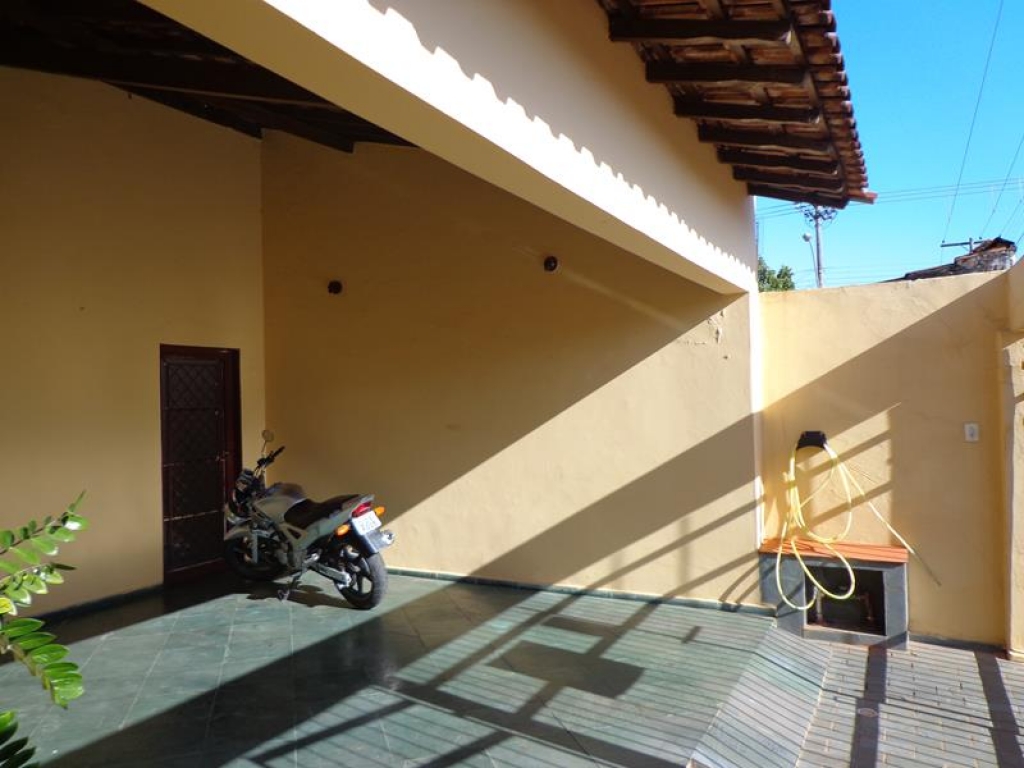 Rua Treze de Maio, 838