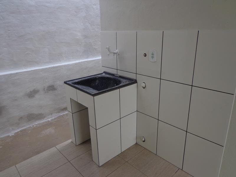 Rua Guilherme Scudeller, 335 Fundos