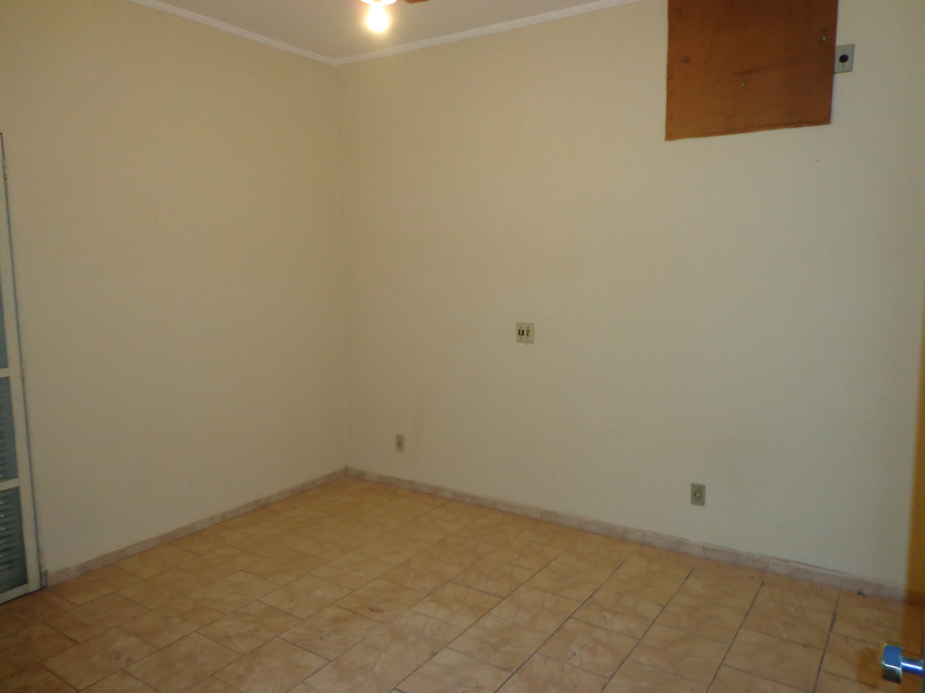 Rua Belmiro Lopes, 75