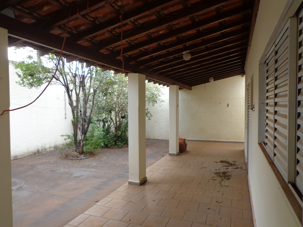 Rua Belmiro Lopes, 75