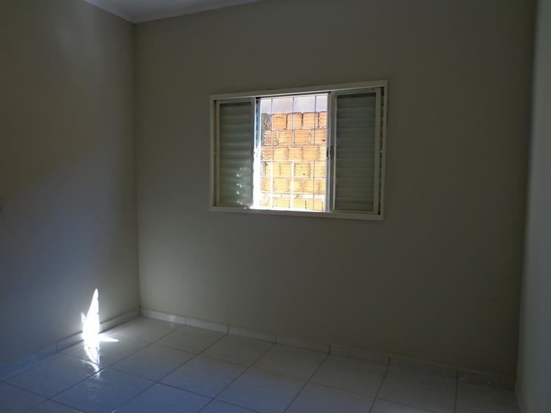 Rua Orlando Alexandrino, 781.                          