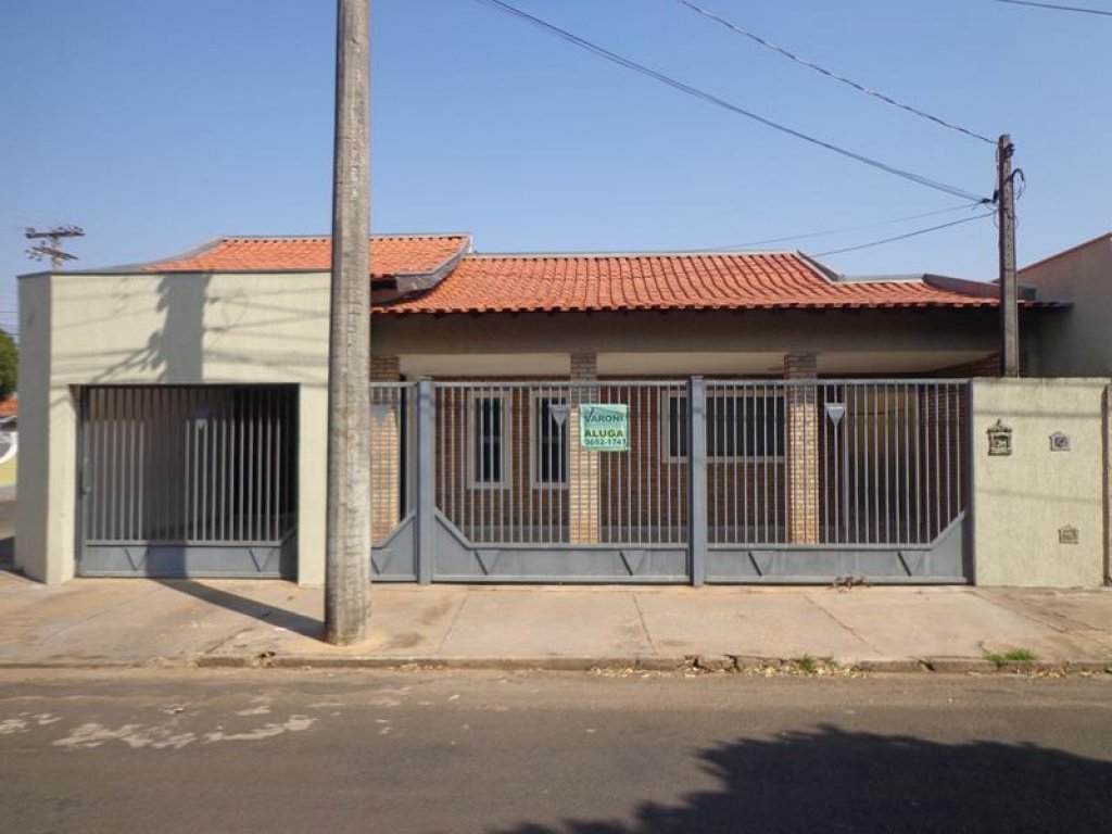 Rua Joaquim V. Padial, 924