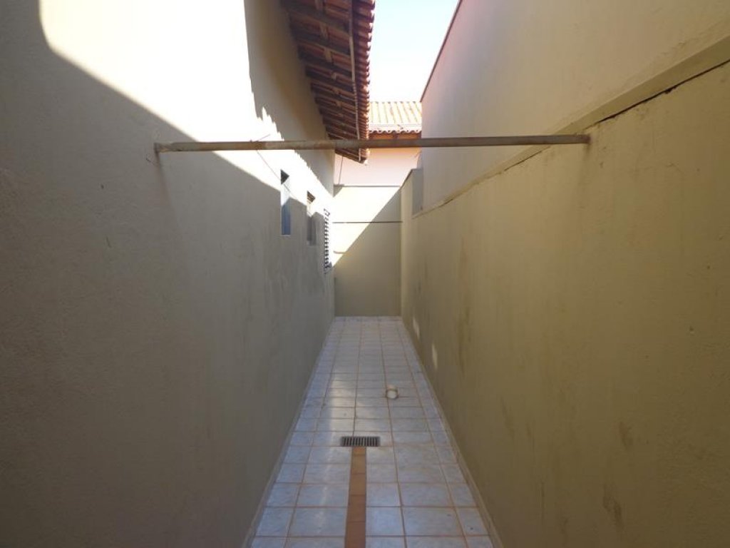 Rua Joaquim V. Padial, 924