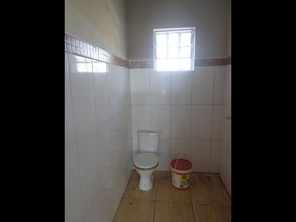 Av. José Faustino, 805 