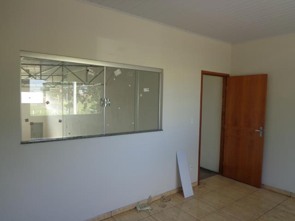 Av. José Faustino, 805 